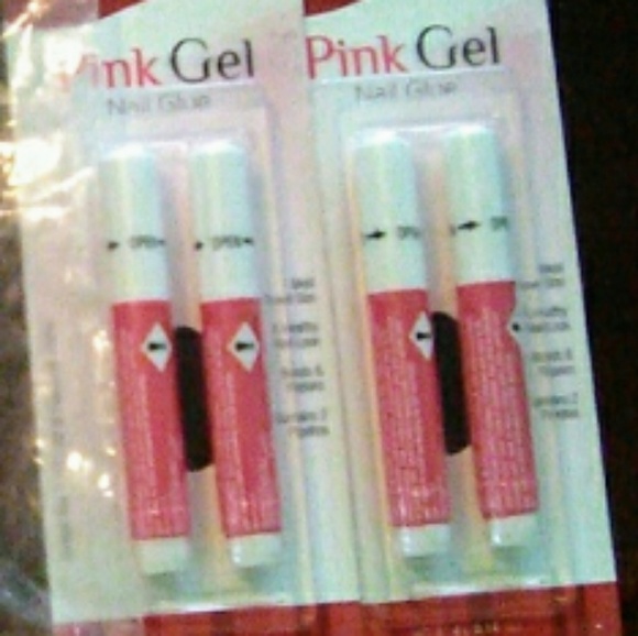 Cosmetic - Picture 3 of 6